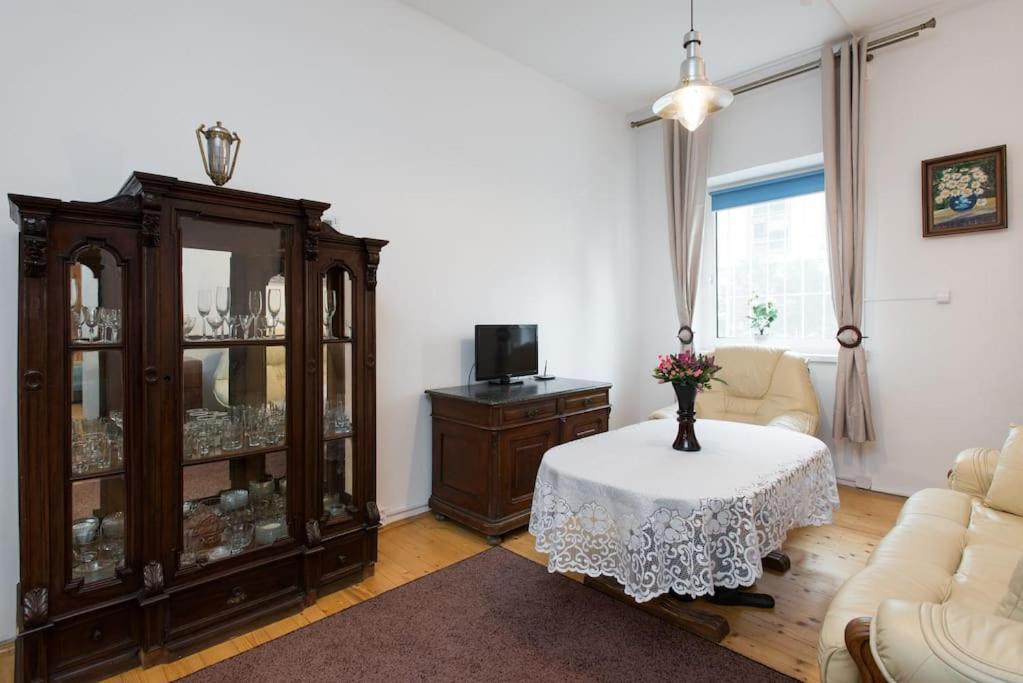 Big Cosy Retro Apt, Free Parking, 15Min Oldtown & Kazimierz - By Homelike Krakkó Kültér fotó